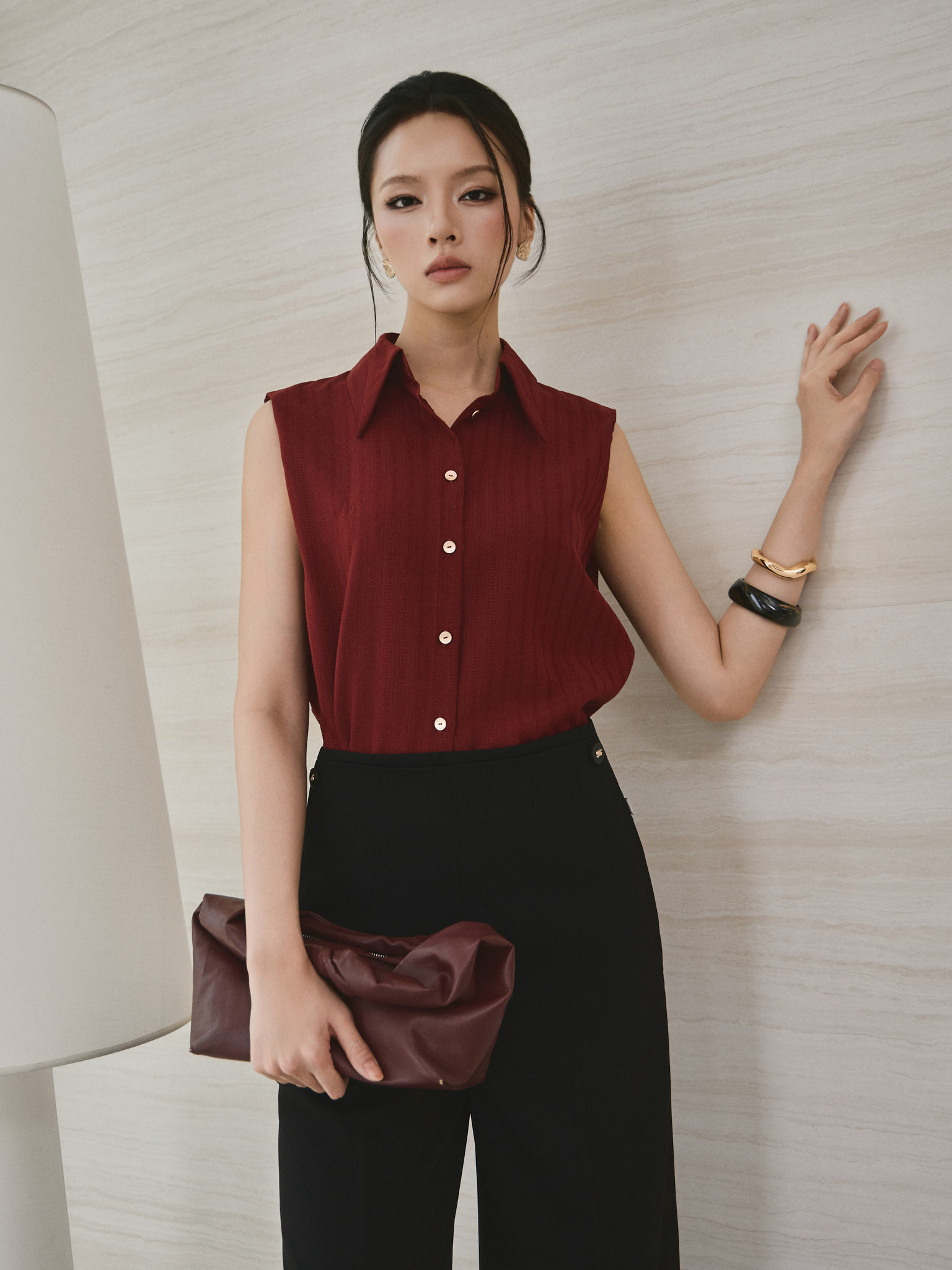 Quần ống dứng cạp trang trí cúc